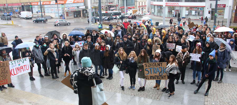 15 marca w Olsztynie odbył się Młodzieżowy Strajk Klimatyczny. Kolejny klimatyczny alarm ogłoszony zostanie także 20 września