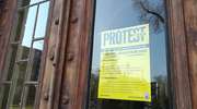 Strajk nauczycieli. Egzaminy trwają, jedno przedszkole zawiesiło protest