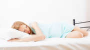 Najlepsza pozycja do spania w ciąży: czy taka istnieje?