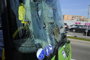 Autobus komunikacji miejskiej potrącił rowerzystę