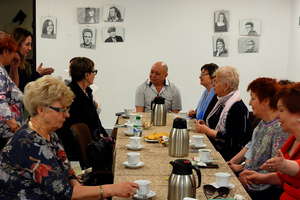 Seniorzy z Gurjewska z wizytą w Nowym Mieście