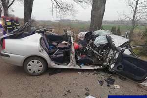 Ofiara śmiertelna w wypadku na trasie na Nakomiady. Kierowca miał 2,5 promila