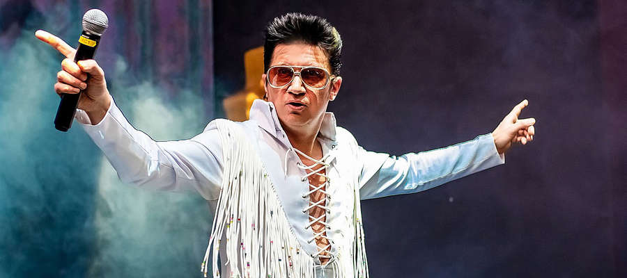 Adam Gałka jako Elvis