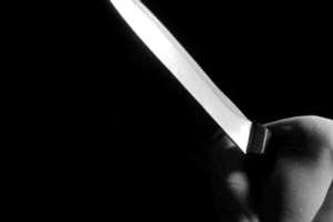 Mieszkaniec Rucianego-Nidy ugodzony nożem. Policja zatrzymała trzy osoby