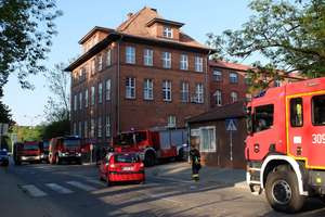 Pożar w szpitalu w Olsztynie. Ewakuowano kilkunastu pacjentów i personel
