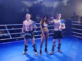 Z prawej Kamil Paszkowski (Kickboxing Bartoszyce)