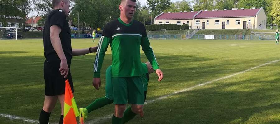 Błażej Jodko, bramkarz Victorii Bartoszyce, zagrał w Dobrym Mieście w polu. Strzelił gola i wywalczył dla swojej drużyny rzut karny