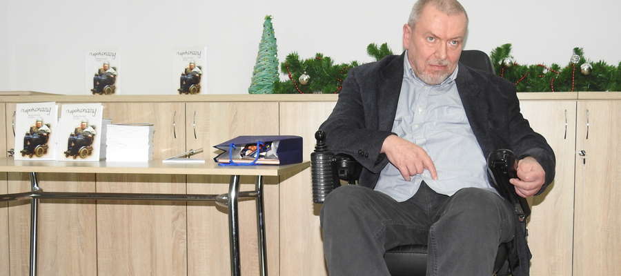 Pan Mirosław potrzebuje nowego wózka inwalidzkiego 