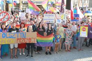 Aktywiści LGBT zamanifestowali swoje prawo do życia [ZDJĘCIA]
