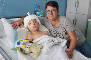 Pierwsza taka operacja w Polsce. Olsztyńscy lekarze uratowali życie 8-letniej Weroniki