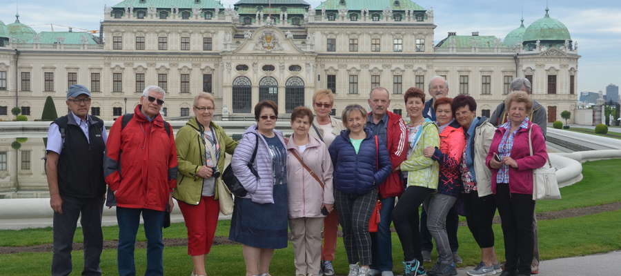 Przedstawiciele różnych delegacji (wraz z nowomiejską) podczas zwiedzania Wiednia