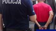 Kierowca próbował staranować radiowóz i przejechać policjanta. Pasażer dostał zawału