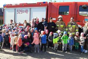 Strażacy z wizytą u przedszkolaków 