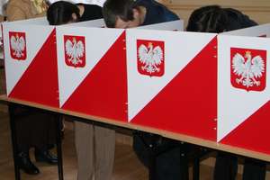 Pierwsze listy kandydatów do Sejmu już zarejestrowane [AKTUALIZACJA]


