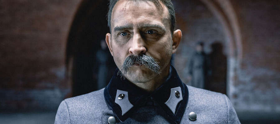Borys Szyc jako Józef Piłsudski
