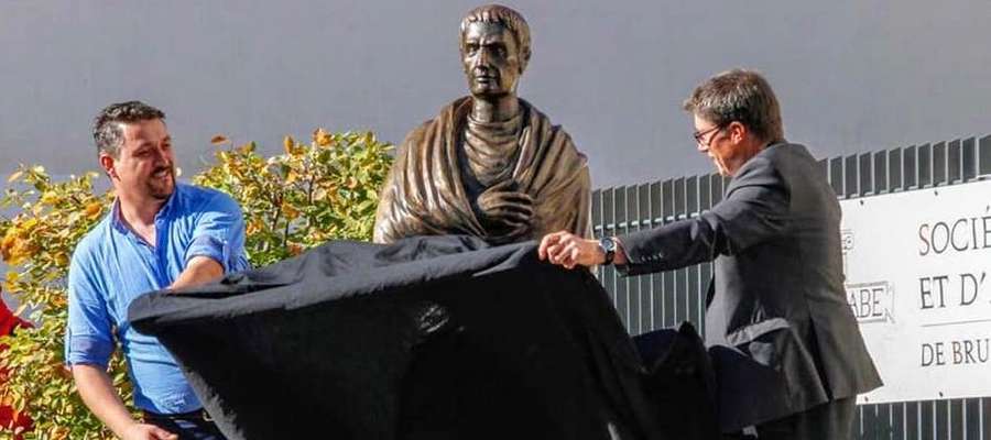 W sobotę (21 września) w Brumath (Francja) Piotr Bogdaszewski wraz z merem francuskiego miasta odsłonił pomnik swojego autorstwa