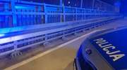 Niedoszły samobójca skoczył z wiaduktu na tory. Z obrażeniami głowy trafił do szpitala