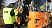 Kierowca autobusu pod wpływem alkoholu wiózł rano dzieci do szkoły  