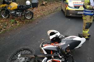 Motocyklista pod kołami audi. Wypadek w Wawrowicach