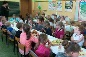 "Śniadanie daje moc" w szkole w Łąkorzu 