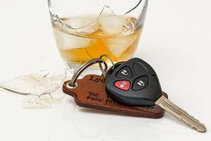 Czy kierowca zatrzymany za jazdę po pijanemu powinien stracić samochód? 
 [SONDA]