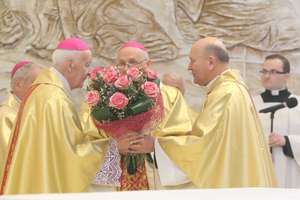 Arcybiskup Edmund Piszcz ukończył 90 lat [ZDJĘCIA]