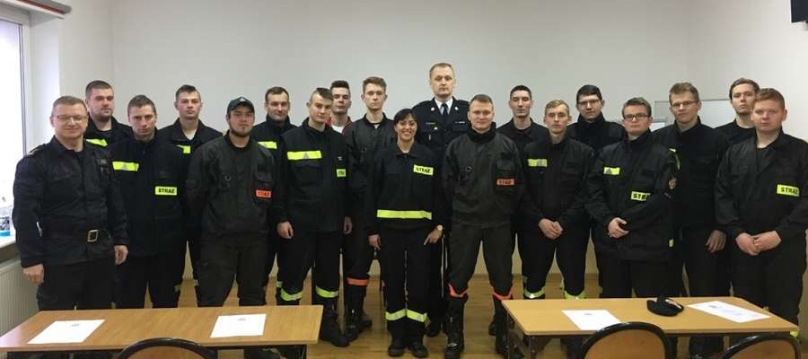 Jednostki OSP z powiatu ostródzkiego mają kolejnych przeszkolonych strażaków-ratowników