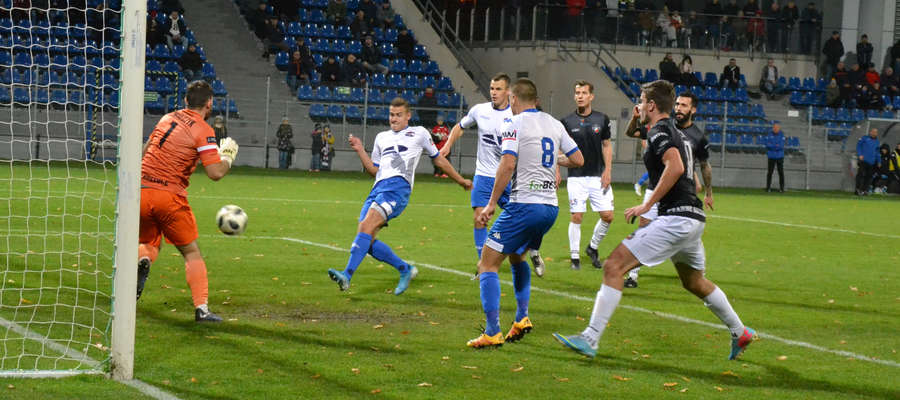 W 45. min Patryk Kubicki z bliska strzelił gola na 1:0