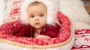Idealny prezent dla niemowlaka: KOKON w świąteczny wzór
