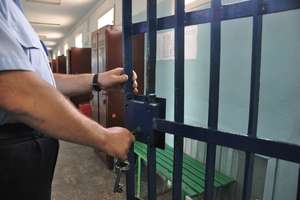 68-latek z Olsztyna zaatakował nożem napotkanego mężczyznę