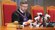 Spór o listy poparcia zaognił się po tym, jak sędzia Paweł Juszczyszyn w jednej z prowadzonych przez siebie spraw orzekł nakaz okazania przez Kancelarię Sejmu list poparcia KRS