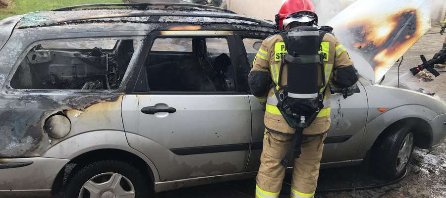 Pożar samochodu w Bartoszycach.