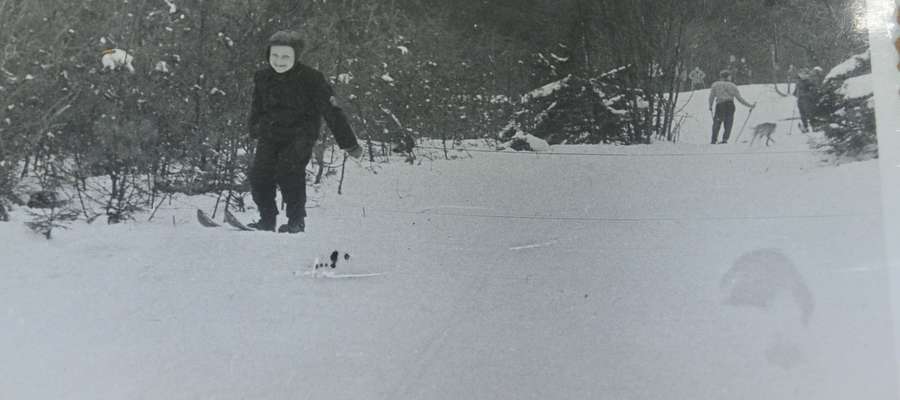 Brat Władysława Katarzyńskiego, Zbyszek, na nartach za WDK. Rok 1959 