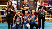 Kickbokserzy z Kurzętnika podbili stolicę Słowacji! Wrócili z 11 medalami
