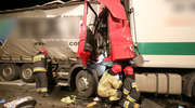 Wypadek na obwodnicy Olsztyna. Zderzyły się dwie ciężarówki, jedna osoba ranna [ZDJĘCIA]