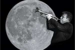 Koncert Sergieja Kriuczkowa songs about the Moon