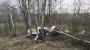 Wypadł z drogi i uderzył w drzewo. Jedna osoba trafiła do szpitala