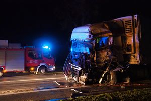 Wypadek pod Mdzewem. Zderzenie ciężarówek