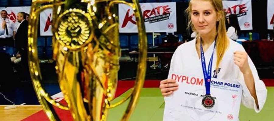 Wiktoria Witkowska z Iławskiego Klubu Kyokushin Karate wywalczyła drugie miejsce w Pucharze Polski juniorek w karate kyokushin