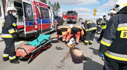 Wypadek na drodze pod Olsztynem. Motorowerzysta trafił do szpitala [ZDJĘCIA]