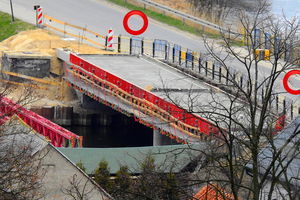 Drugi etap budowy mostu przez Drwęcę w Kurzętniku. Będzie rozbiórka starego mostu i zamknięcie ruchu samochodowego