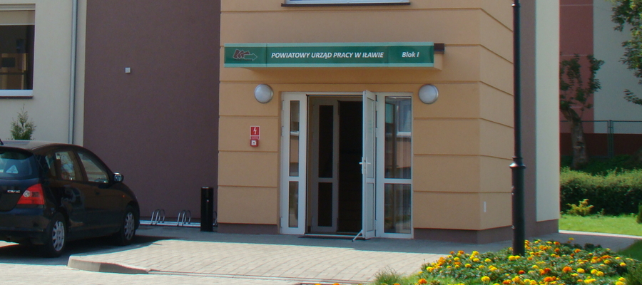 Powiatowy Urząd Pracy w Iławie mieści się przy ulicy 1 Maja 8B. 