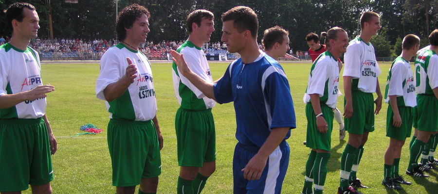 Piłkarski mecz Kadra WMZPN — Gwiazdy w Bartoszycach (czerwiec 2005)