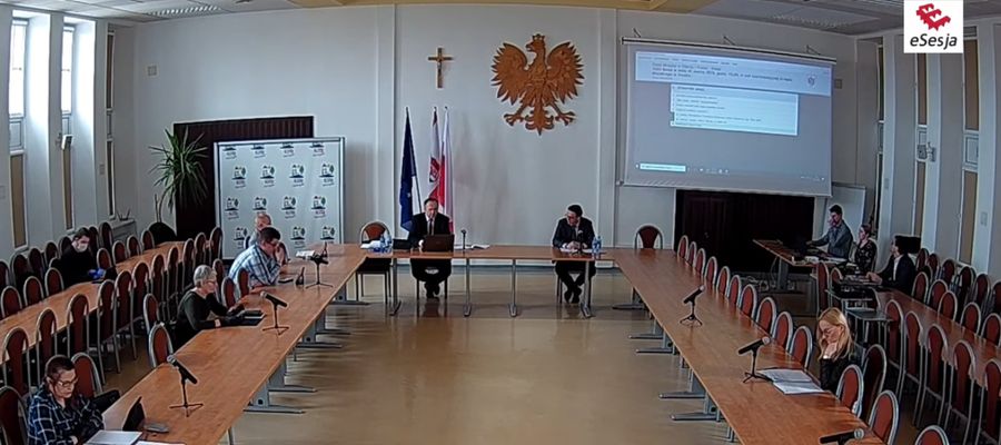 Ze względu na pandemię piątkowa sesja Rady Miejskiej w Olecku, tak samo jak ostatnia sesja nadzwyczajna, odbędzie się w trybie online