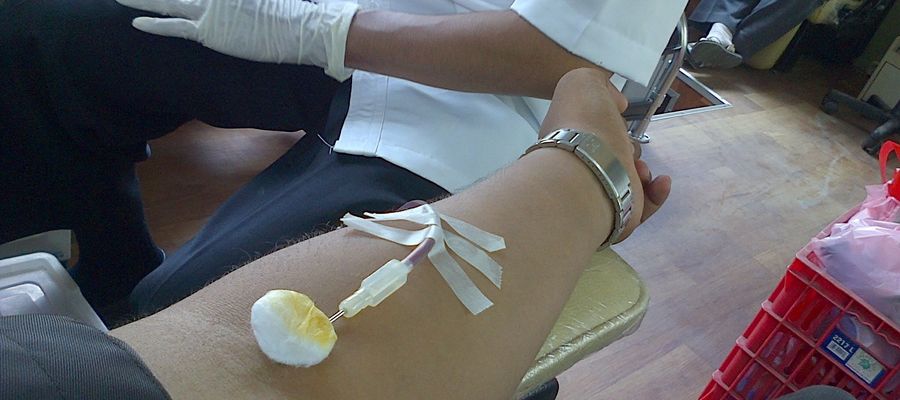 Ozdrowieńcy są honorowymi dawcami krwi (osocza) i mogą korzystać z ulgi na cele krwiodawstwa