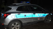 Policjanci w środku nocy weszli do jeziora, aby zapobiec tragedii. Uratowali 32-letniego mężczyznę