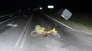 Wypadek w Strzegowie. Rowerzysta uderzył w fiata ducato