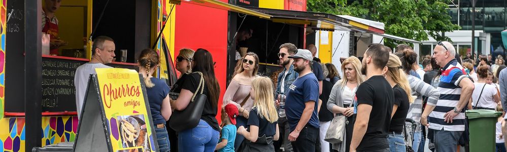 Food trucki przyjeżdżają do Giżycka! 
II Festiwal Smaków Food Trucków już 1 i 2 sierpnia na plaży miejskiej przy kąpielisku. 
