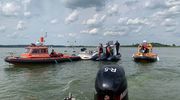Siedem osób poszkodowanych w wypadku na Jeziorze Mikołajskim. W akcji karetki wodne i śmigłowiec LPR