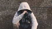 14-latek leżał przy moście. Okazało się, że jest pijany